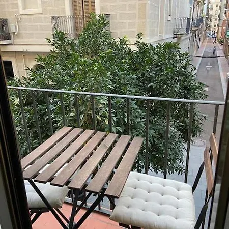 1201 - Encantador En Poble Nou * برشلونة